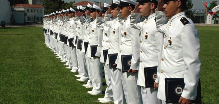 Askeri lise mezunları